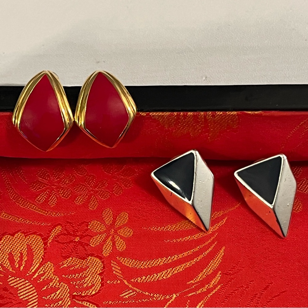 Vintage Earrings Gold Tone Monet (red pair)